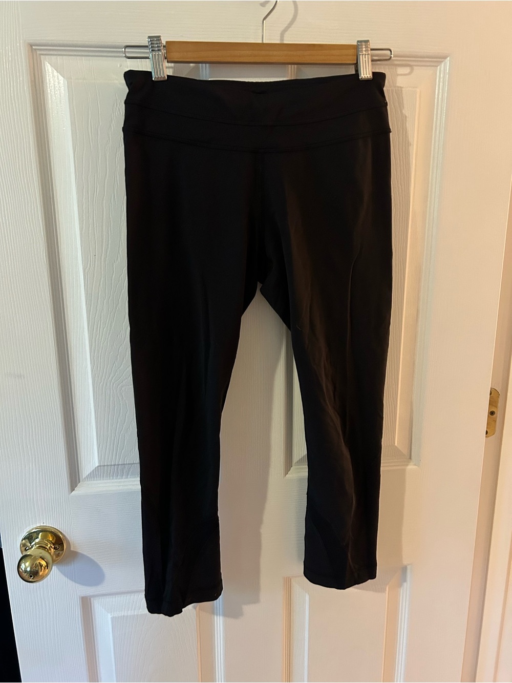 Lululemon Inspire Crop II *Luxtreme in Black